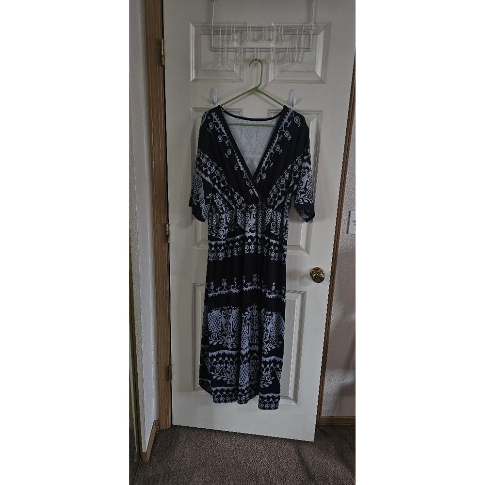Women's Unbranded Black Light‎ Blue Patterned Maxi Dress 3XL